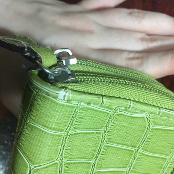Free Add on! Upcycled Repaired Olive Green Minicci Wallet - Picture 7 of 10